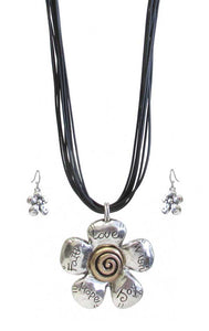 FLOWER PENDANT  NECKLACE SET