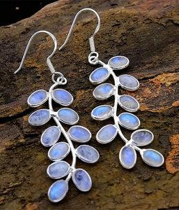 MOONSTONE LEART EARRING