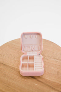 Christina Jewelry Case: Matte Blush