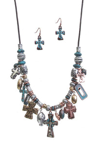 WESTERN     NECKLACE SET