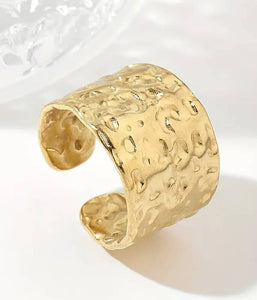 HAMMERED METAL RING -M1023GD-52911